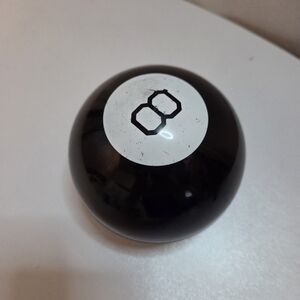 Black Magic 8 Ball, Minor Surface Marks